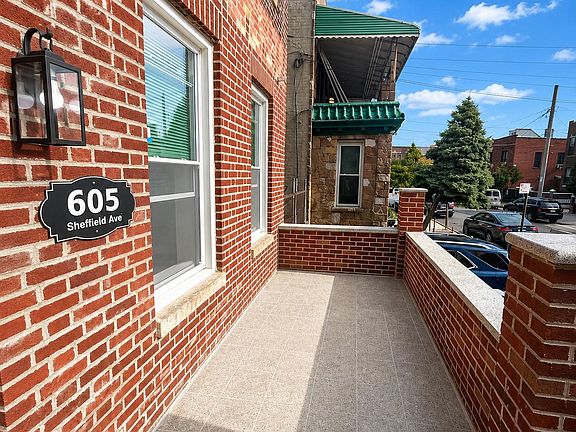3rd image of 605 Sheffield Avenue