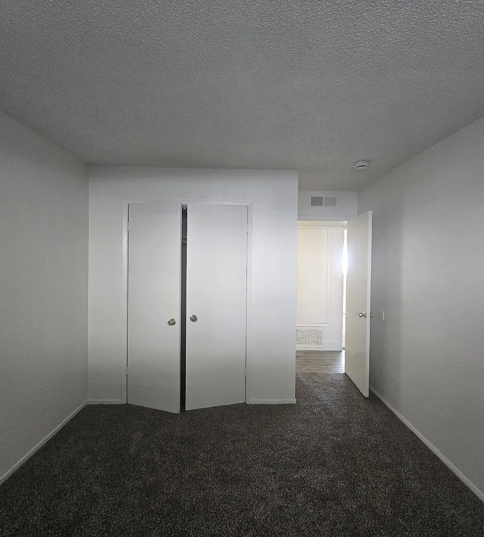 3 bed, 1.5 bath, 1020 sqft, $1,500 — Photo 4