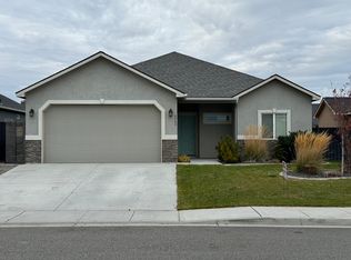 8909 Sophie Rae Ct, Pasco, WA 99301