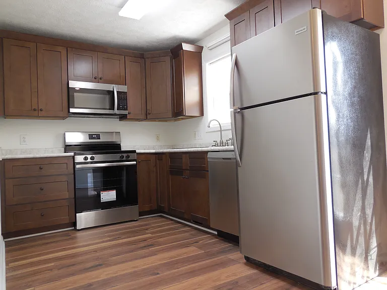 15 Lake Village Ct #15 — Photo 6