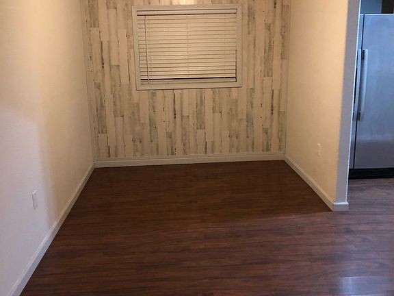 dining or office space