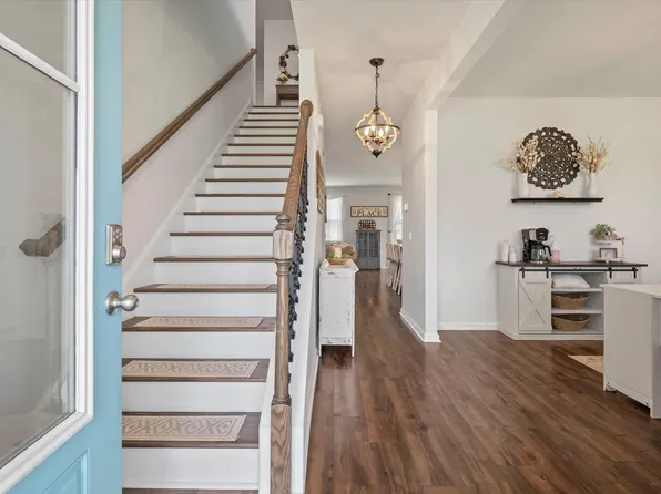 233 Silver Creek Dr, Huger, SC 29450