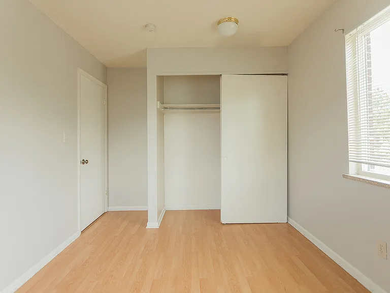 3220 Madison Ave — Photo 26