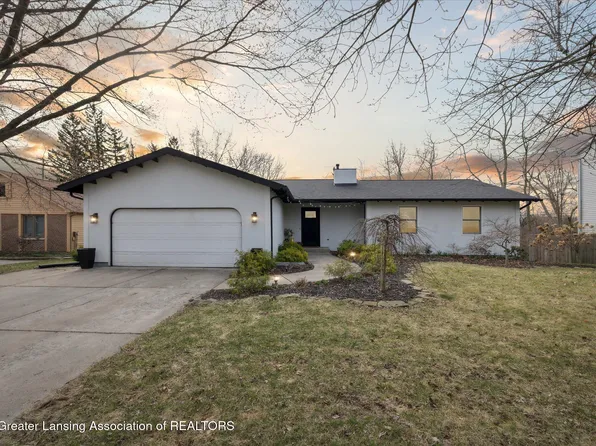 984 Whittier Dr, East Lansing, MI 48823