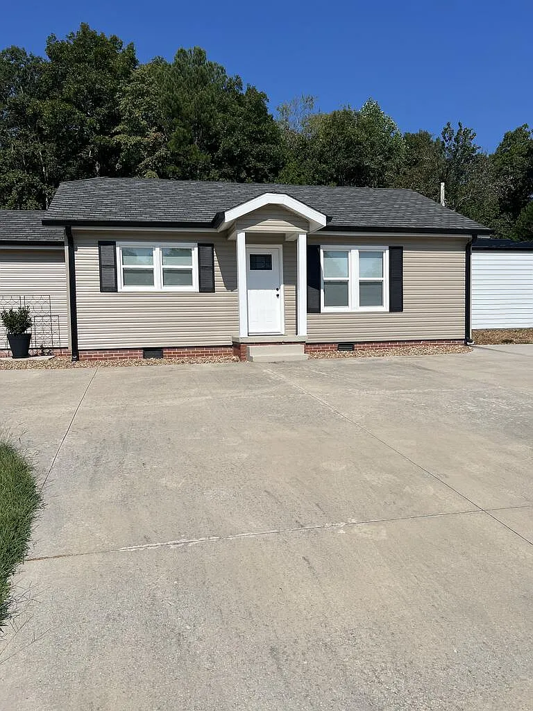 2 bed, 1202 sqft, $1,500 — Photo 1