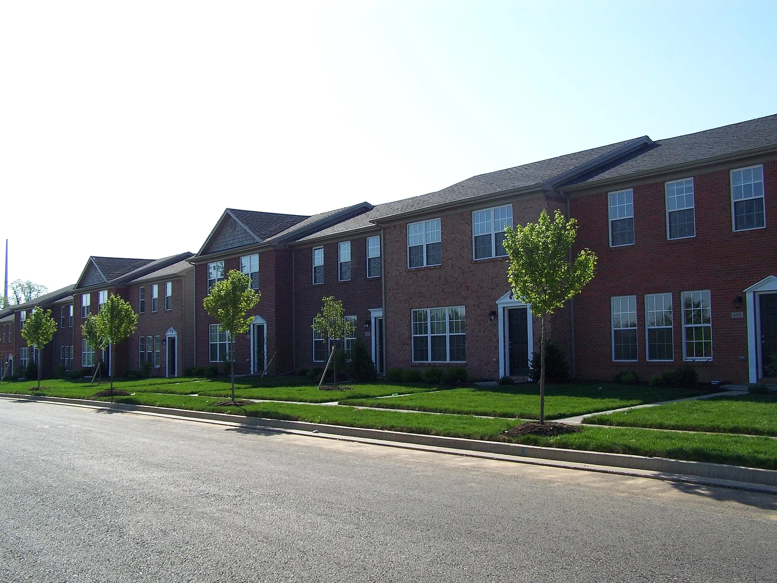 Waveland Townhomes — Photo 1