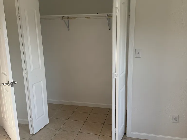 112 Caraway Ter #B — Photo 13