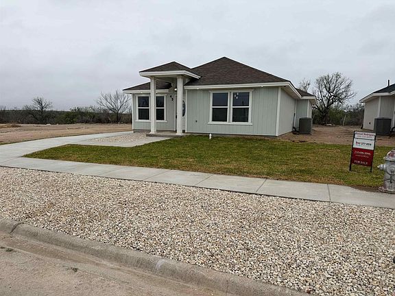 3rd image of 45 Gilberto St