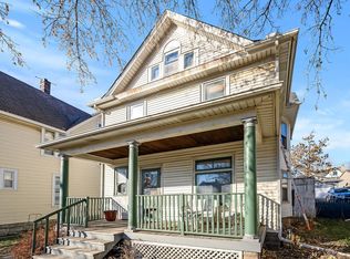 733 3rd St E, Saint Paul, MN 55106