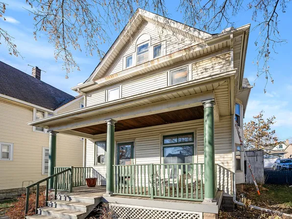 733 3rd St E, Saint Paul, MN 55106