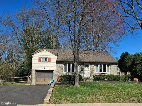 5 Northview Dr, Glenside, PA 19038