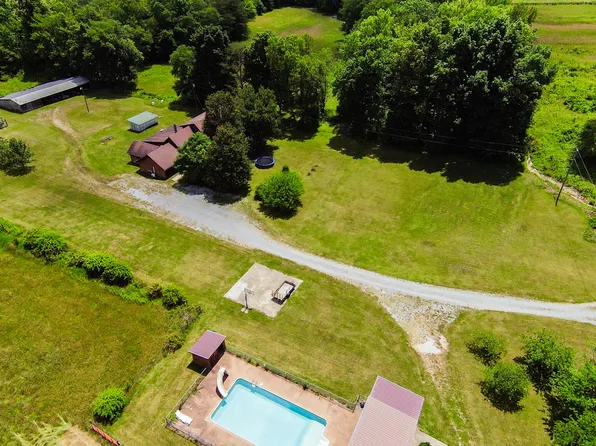 4153 Copper Creek Rd, Berea, KY 40403