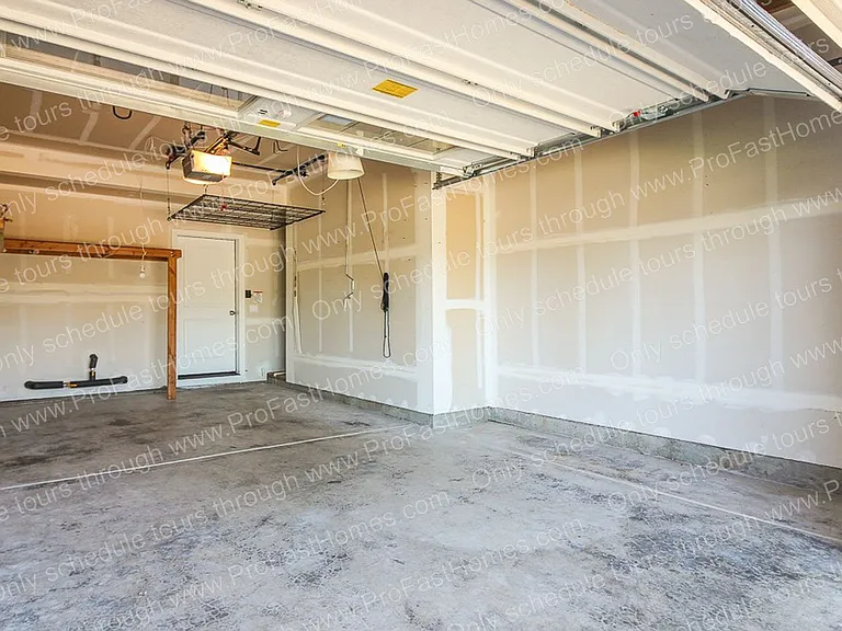 6300 SE Imagine Way — Photo 34