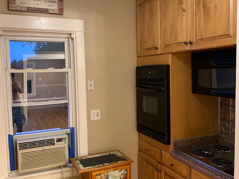 316 Belvidere St — Photo 9