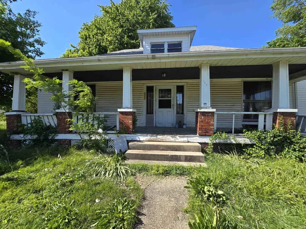 108 E Warrick St, Owensville, IN 47665