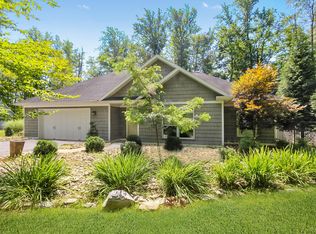 730 Six Shillings Rd, Du Bois, PA 15801
