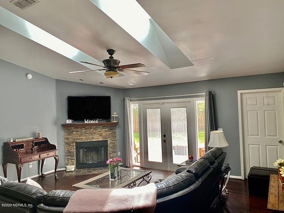 4th image of 12327 Gulf Breeze Trl
