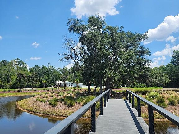 4th image of 551 Glitter Bay Ct