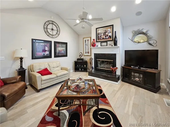 5550B Bronx Ln, Osage Beach, MO 65065