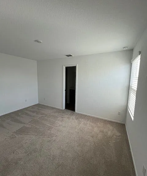 484 Marty Allen Loop — Photo 8