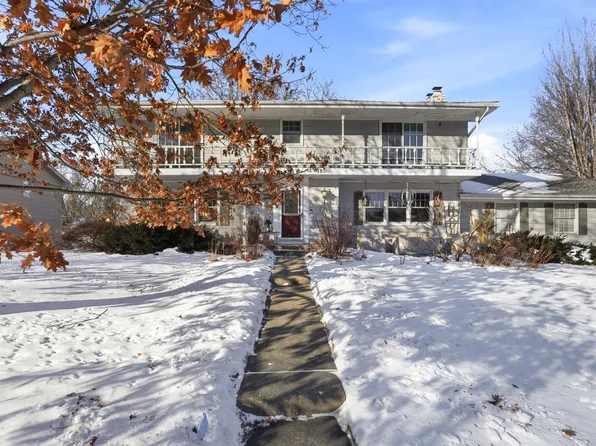 2741 Zane Ave N, Crystal, MN 55422