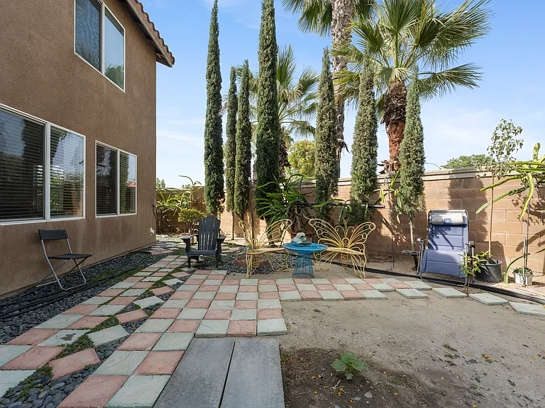 6393 Shorthorn Dr — Photo 21