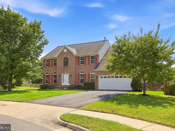 104 Yarrow Ct, Winchester, VA 22602