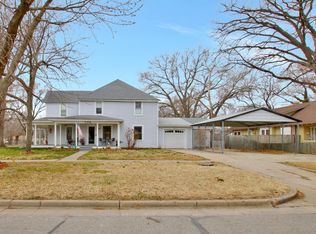 705 N Linden St, Belle Plaine, KS 67013