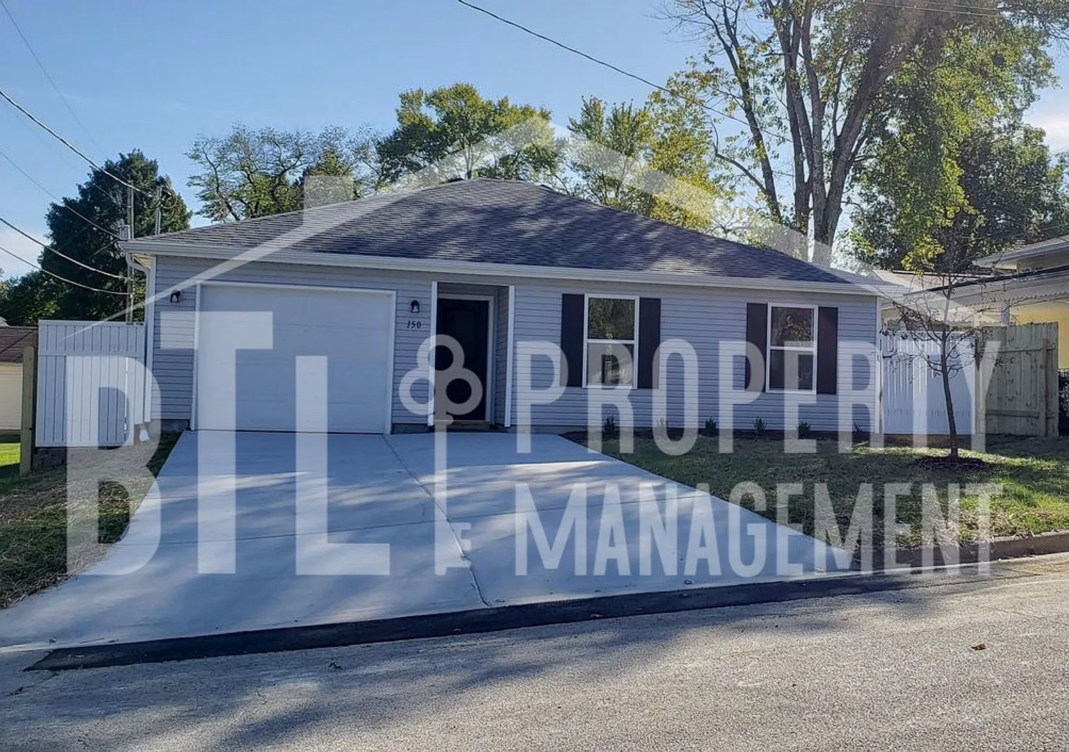Beautiful 3 bedroom/2Bath Home in Branson! — Photo 1