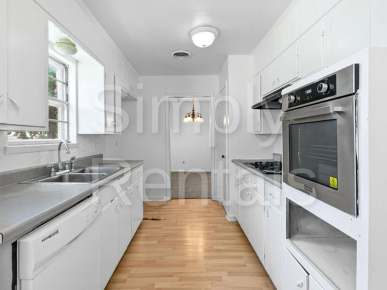 3500 Nashville Ave — Photo 12