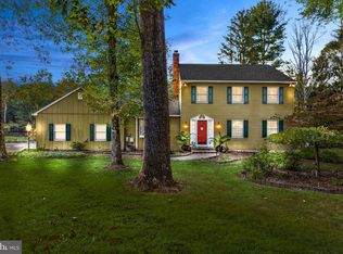 72 Lochatong Rd, Ewing, NJ 08628