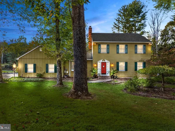 72 Lochatong Rd, Ewing, NJ 08628