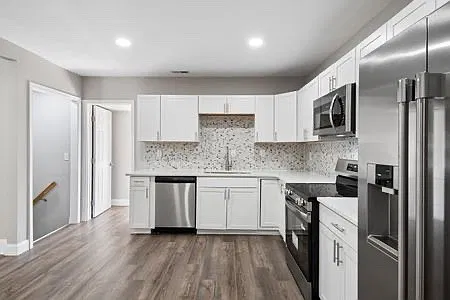 3 bed, $1,600 — Photo 3