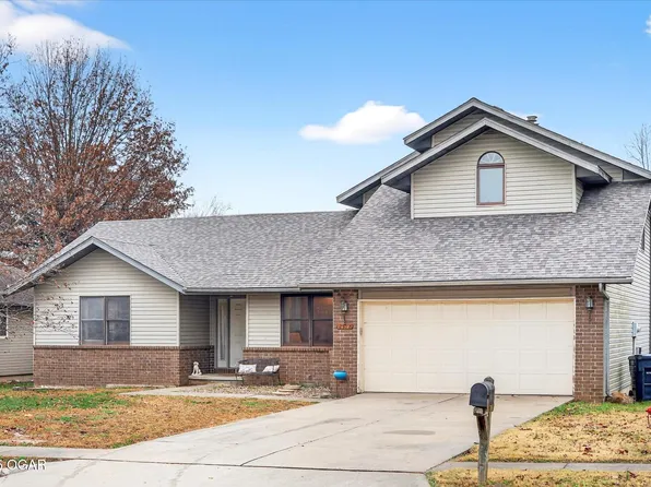 2571 N Honeysuckle Way, Springfield, MO 65802