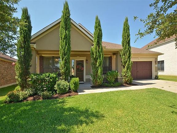 2nd image of 301 Kissing Oak Dr