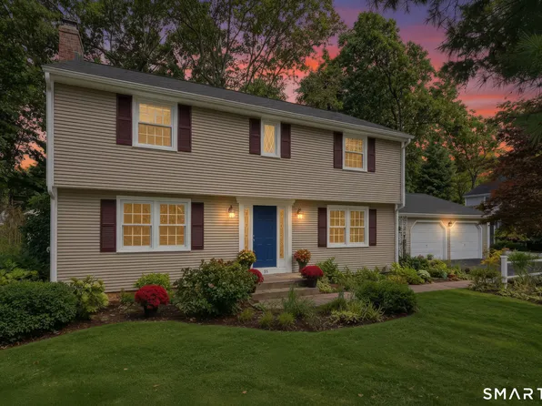 83 Dartmouth Road, Manchester, CT 06040