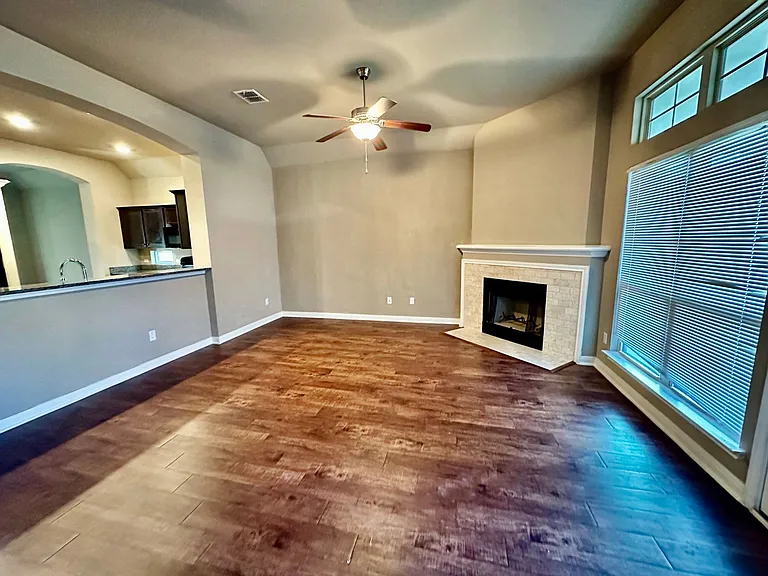 2709 Keathley Dr — Photo 4