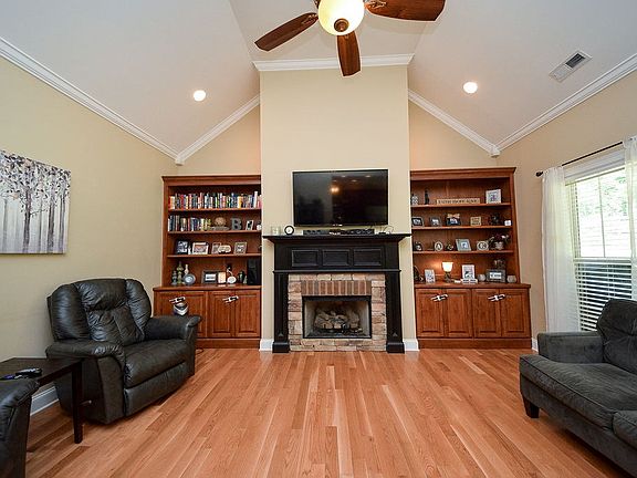 5th image of 229 Silver Springs Trl NW