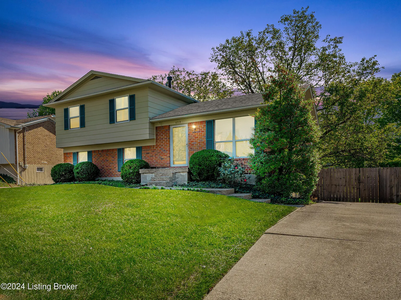4319 Cara Way photo 1