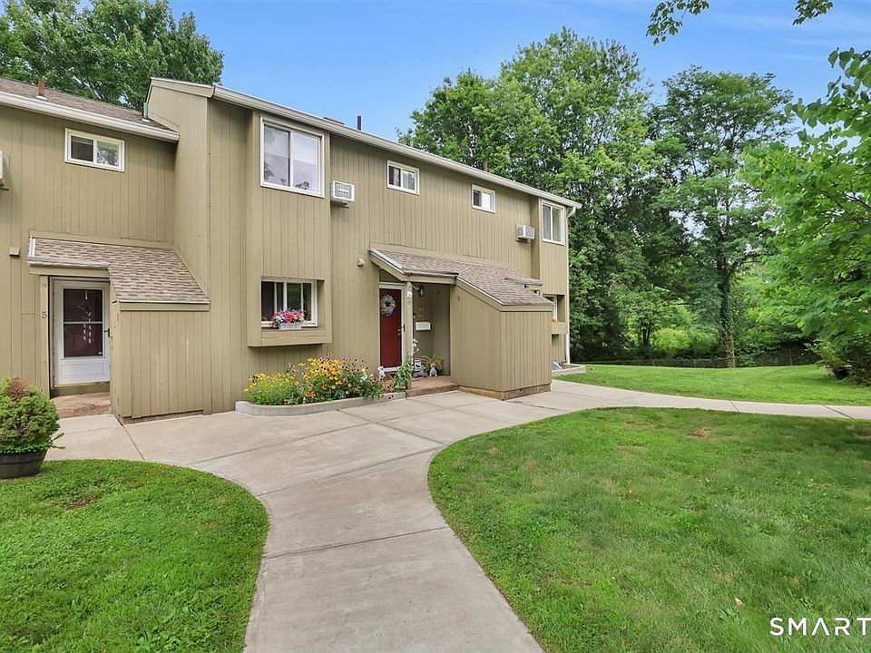 1st image of 6 McKenna Drive