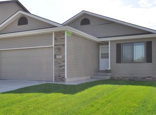9257 Leighton Ave, Lincoln, NE 68507