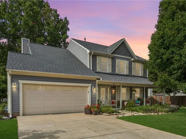 18 Thoroughbred Dr, Hampton, VA 23666