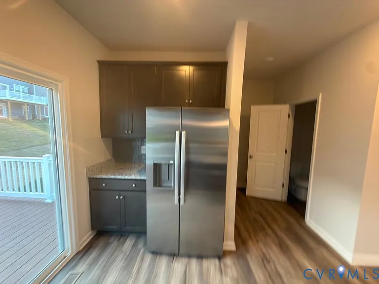 8760 Whitman Dr — Photo 9