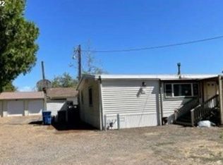 8792 Portland Rd NE, Salem, OR 97305