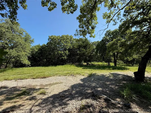 2817 Creek Rd, Sulphur, OK 73086