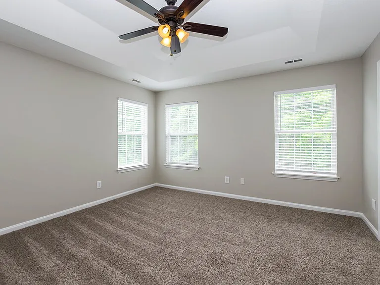 10415 Battle Ct — Photo 11
