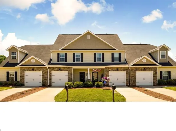 111 Penry Ln, Clemmons, NC 27012
