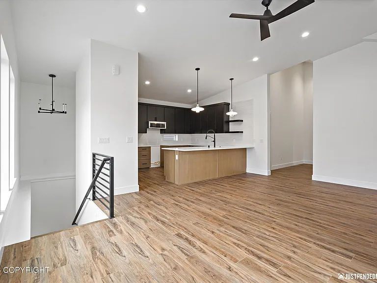 5376 Sandhill Loop — Photo 2
