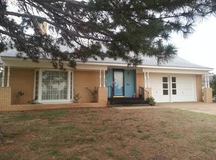 913 Apache Dr, Alva, OK 73717