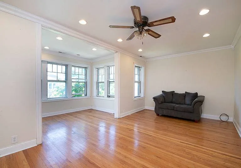 4825 N Sawyer Ave #2 — Photo 4